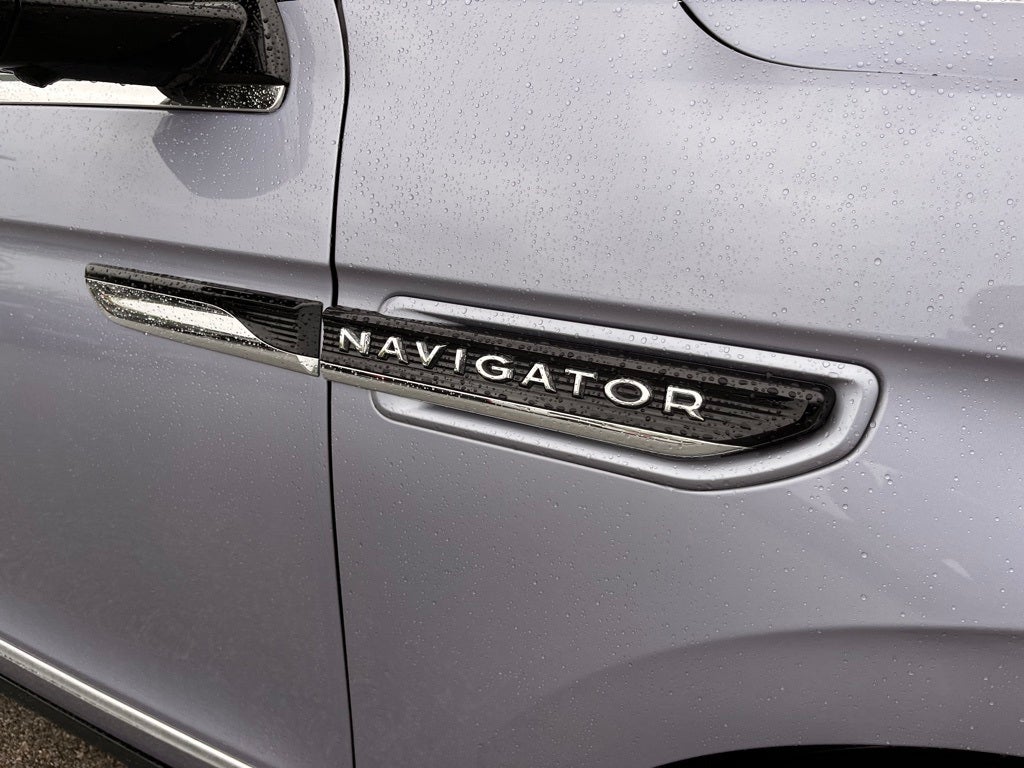 2022 Lincoln Navigator L Black Label