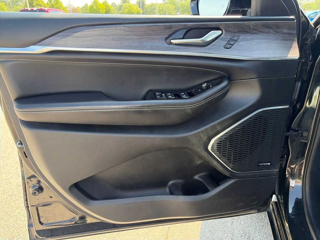 2022 Jeep Grand Cherokee Overland