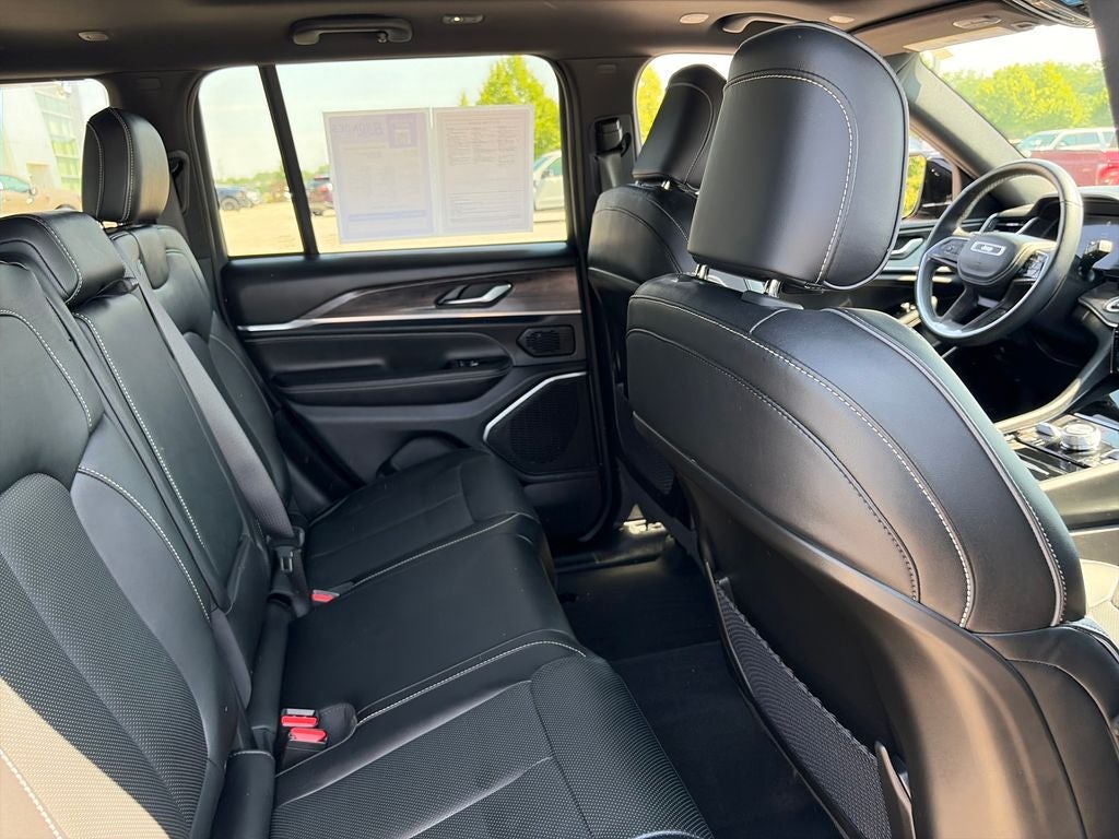 2022 Jeep Grand Cherokee Overland