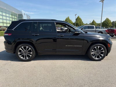 2022 Jeep Grand Cherokee Overland
