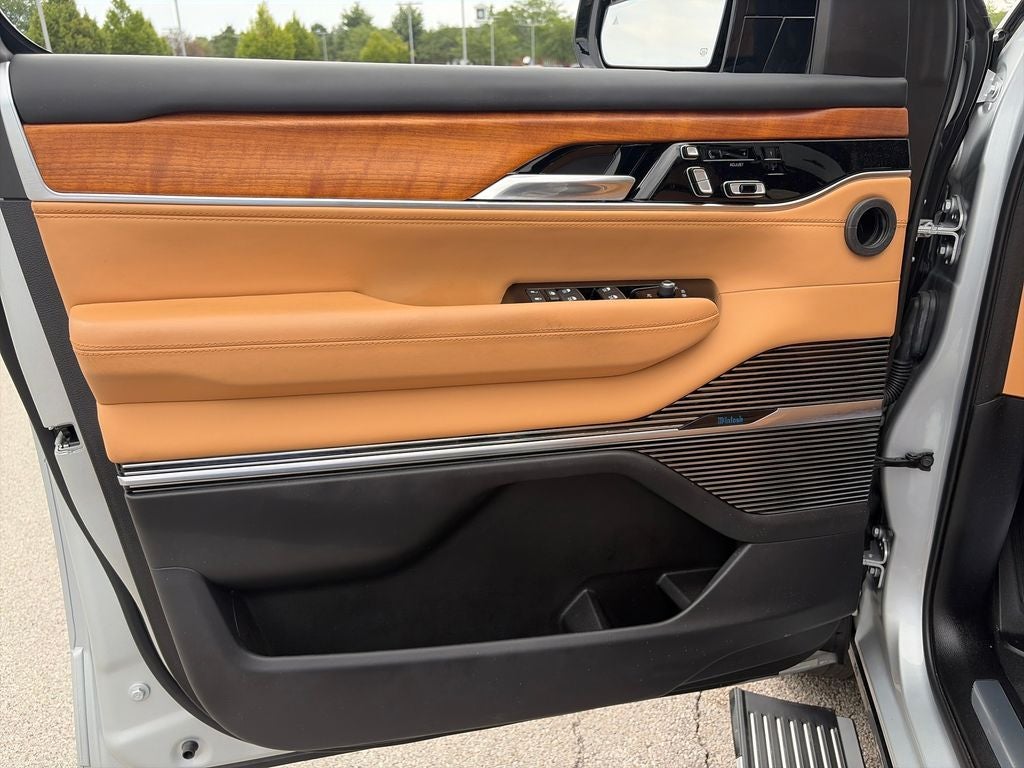 2023 Jeep Grand Wagoneer Series III