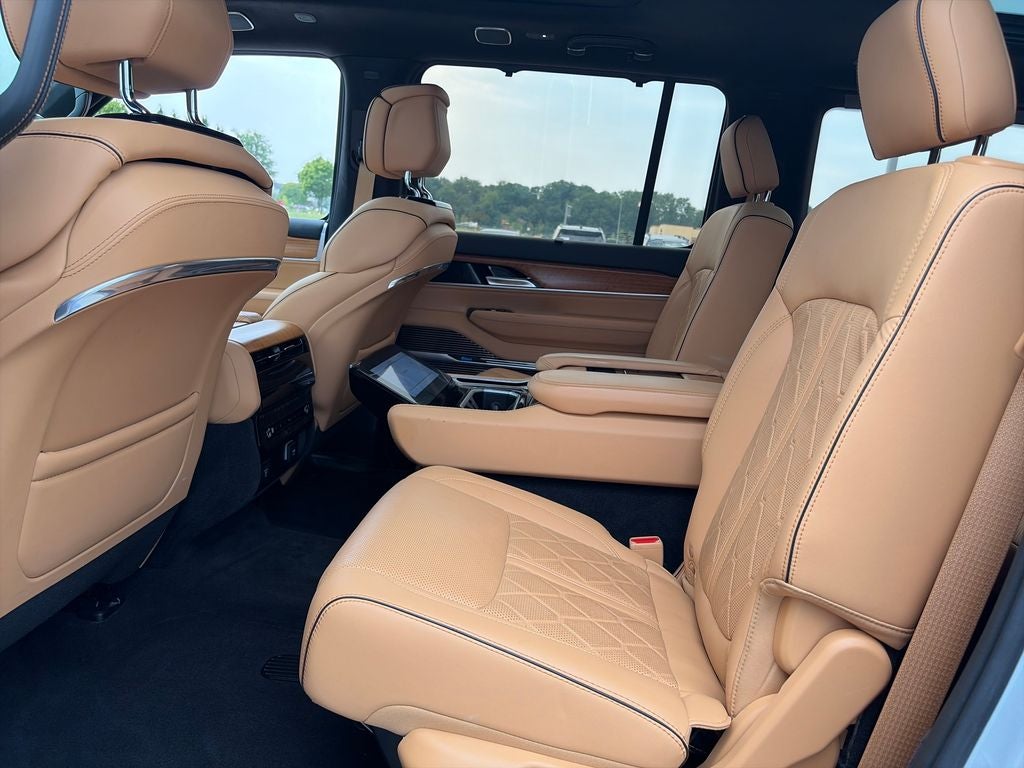 2023 Jeep Grand Wagoneer Series III