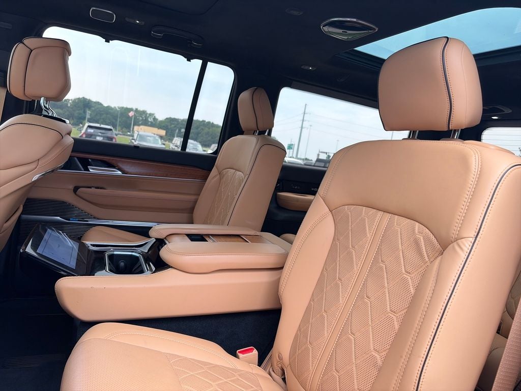2023 Jeep Grand Wagoneer Series III