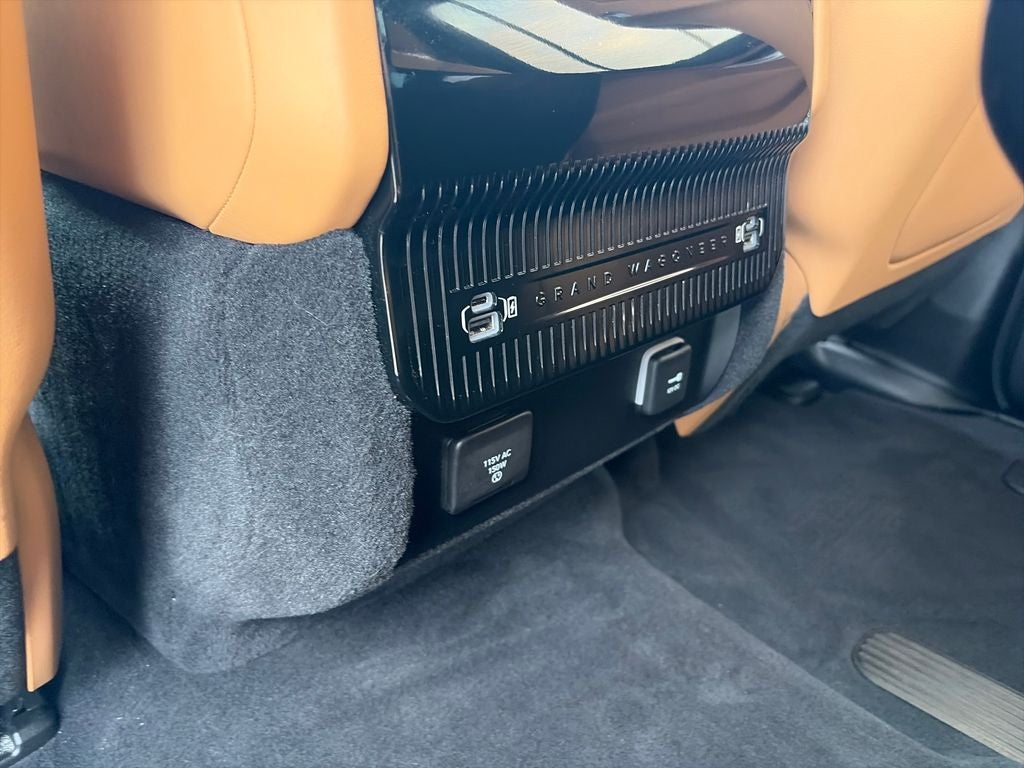 2023 Jeep Grand Wagoneer Series III