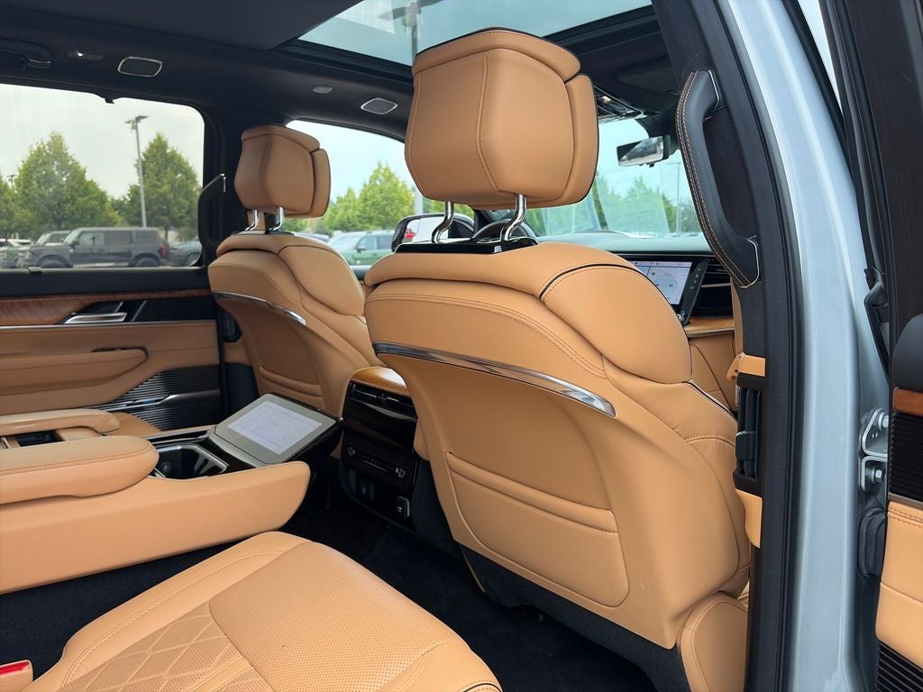 2023 Jeep Grand Wagoneer Series III