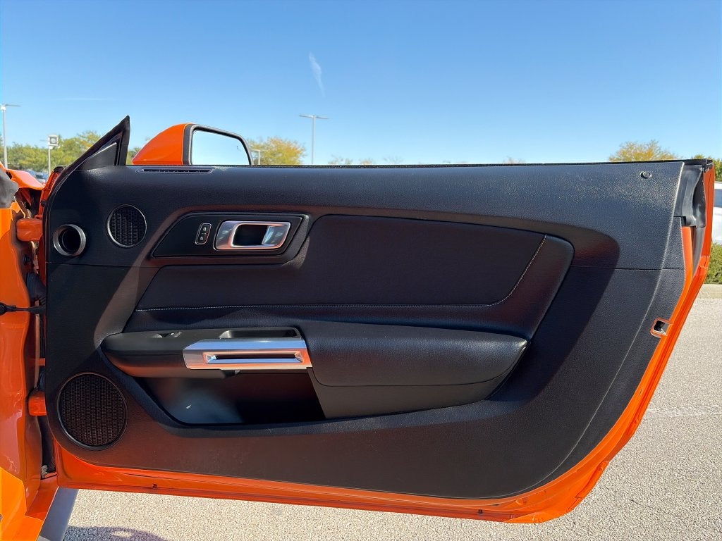 2021 Ford Mustang EcoBoost 2.3L HIGH PERFORMANCE