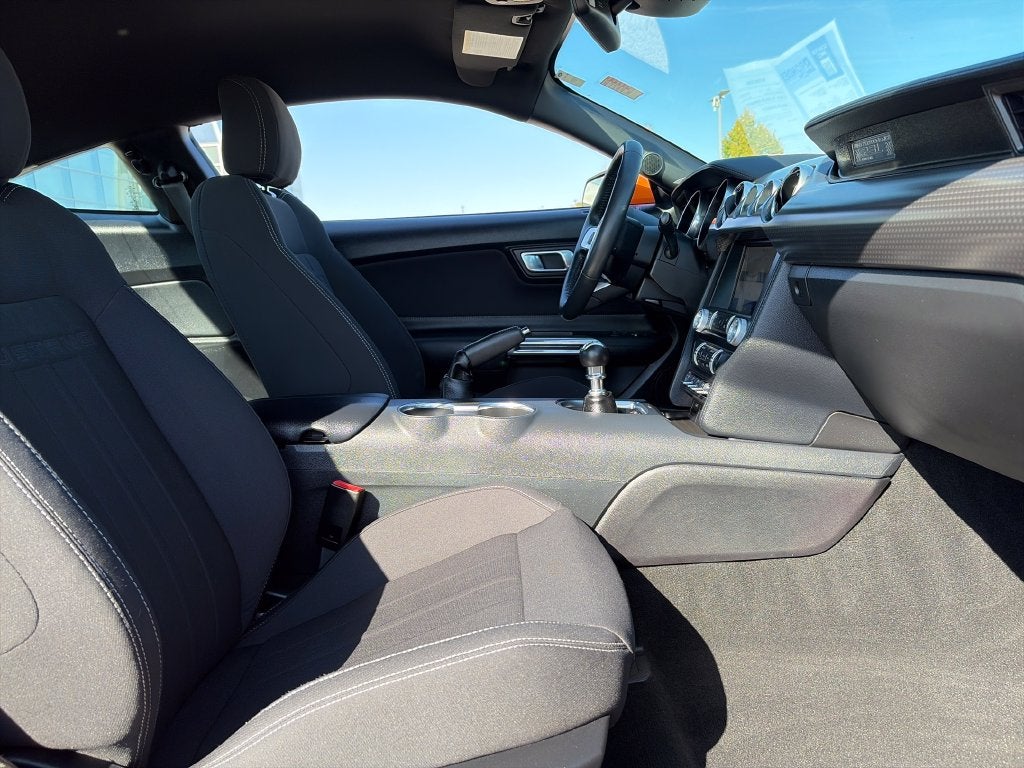 2021 Ford Mustang EcoBoost 2.3L HIGH PERFORMANCE