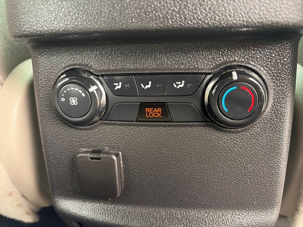 2015 Ford Explorer Base