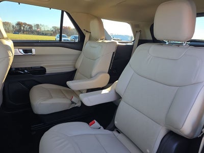 2023 Ford Explorer Platinum