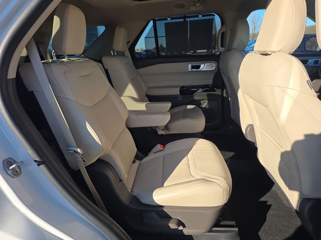 2023 Ford Explorer Platinum