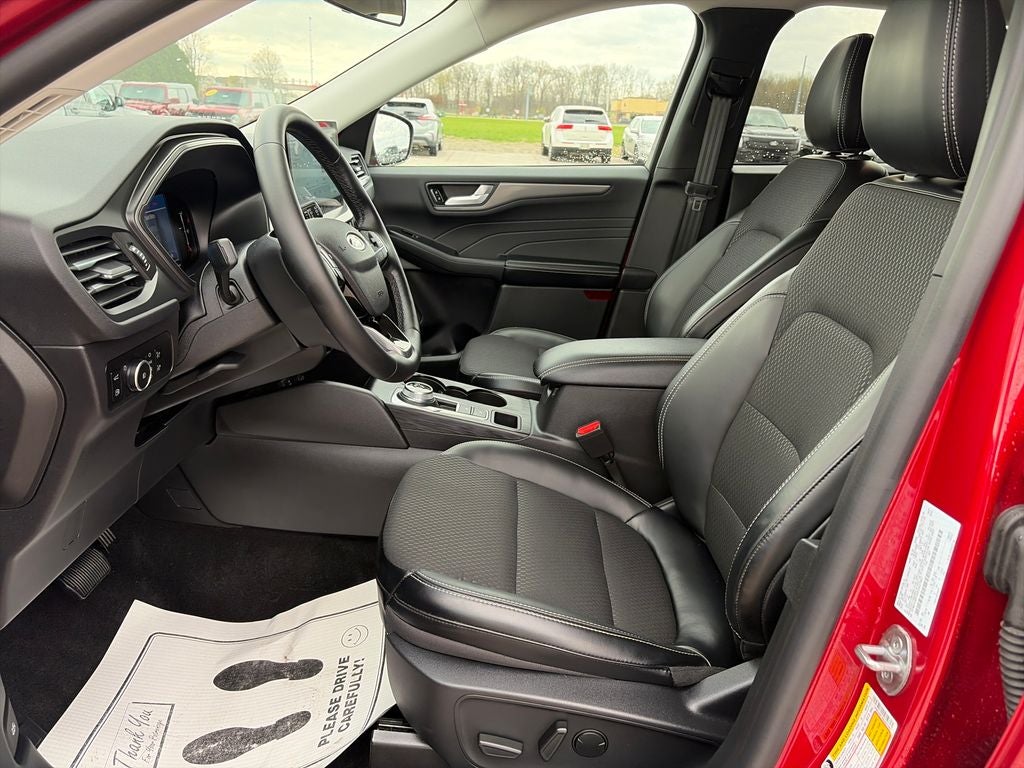 2025 Ford Escape Plug-In Hybrid Base