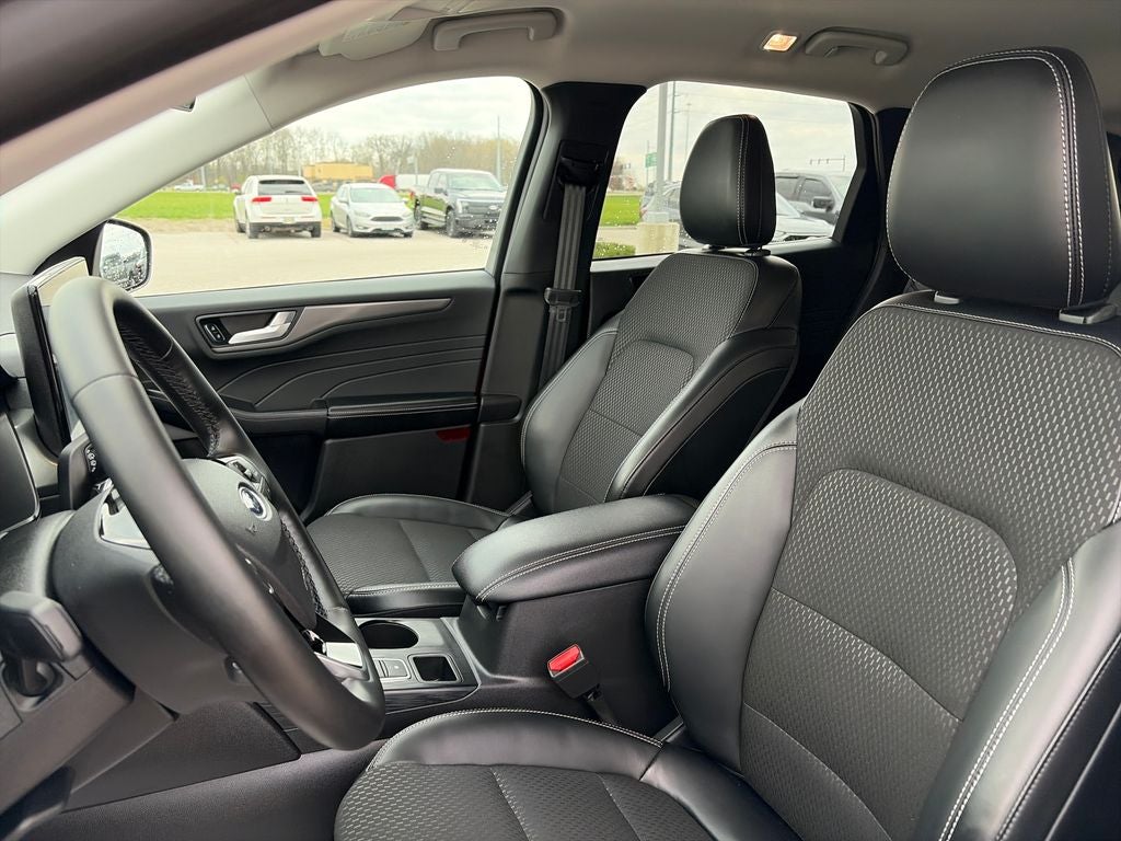 2025 Ford Escape Plug-In Hybrid Base