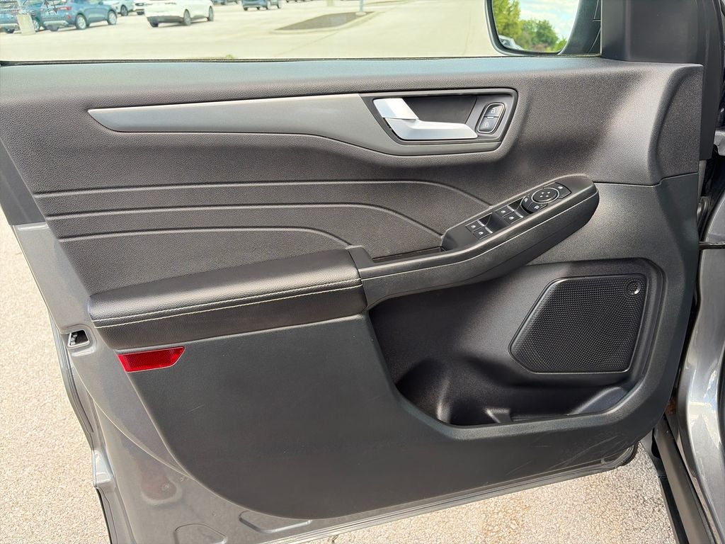 2025 Ford Escape Plug-In Hybrid Base