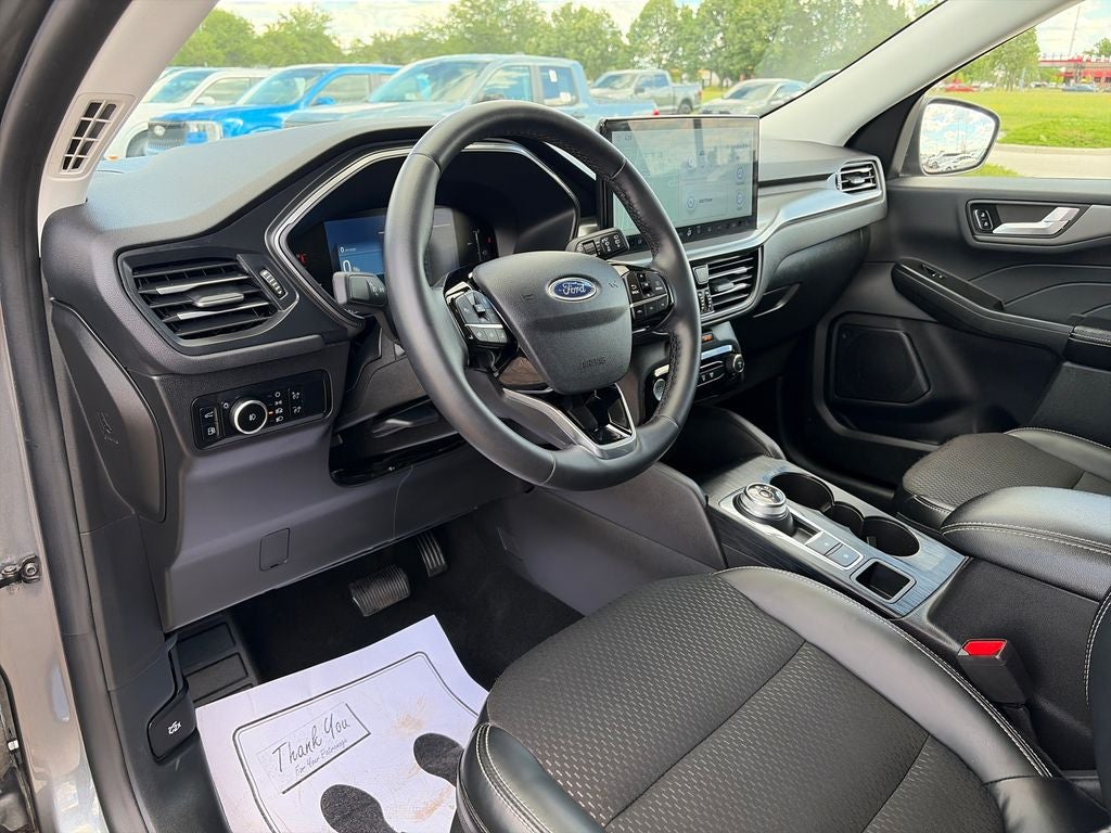 2025 Ford Escape Plug-In Hybrid Base