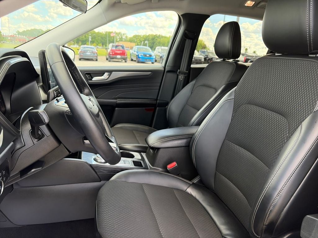 2025 Ford Escape Plug-In Hybrid Base