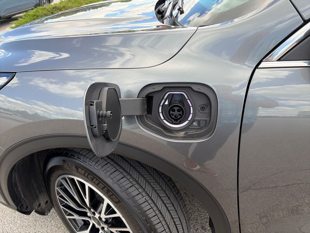 2025 Ford Escape Plug-In Hybrid Base