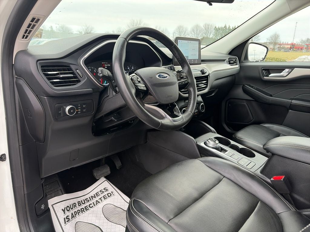 2022 Ford Escape SEL