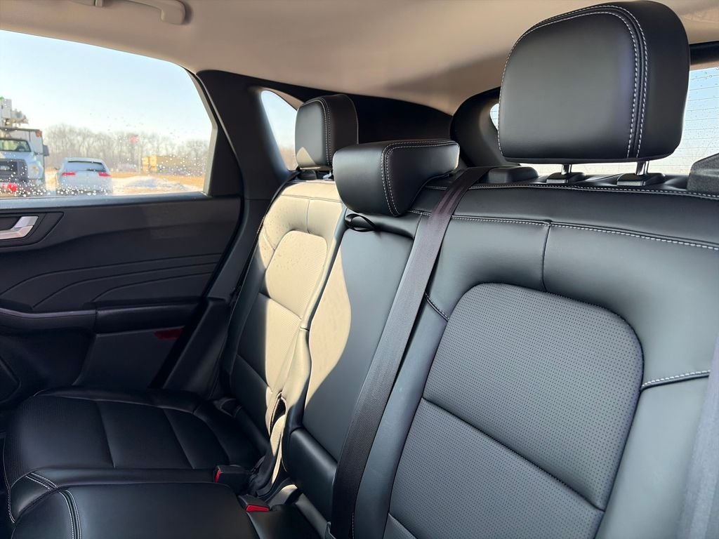 2025 Ford Escape Hybrid Platinum