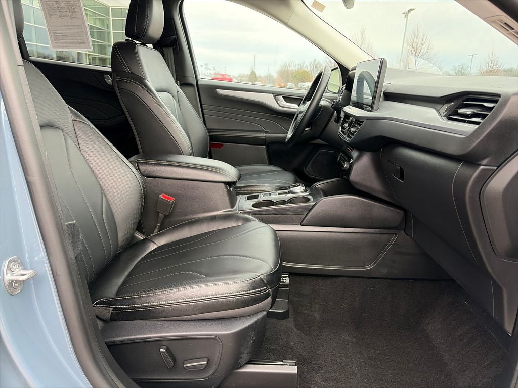 2025 Ford Escape Hybrid Platinum