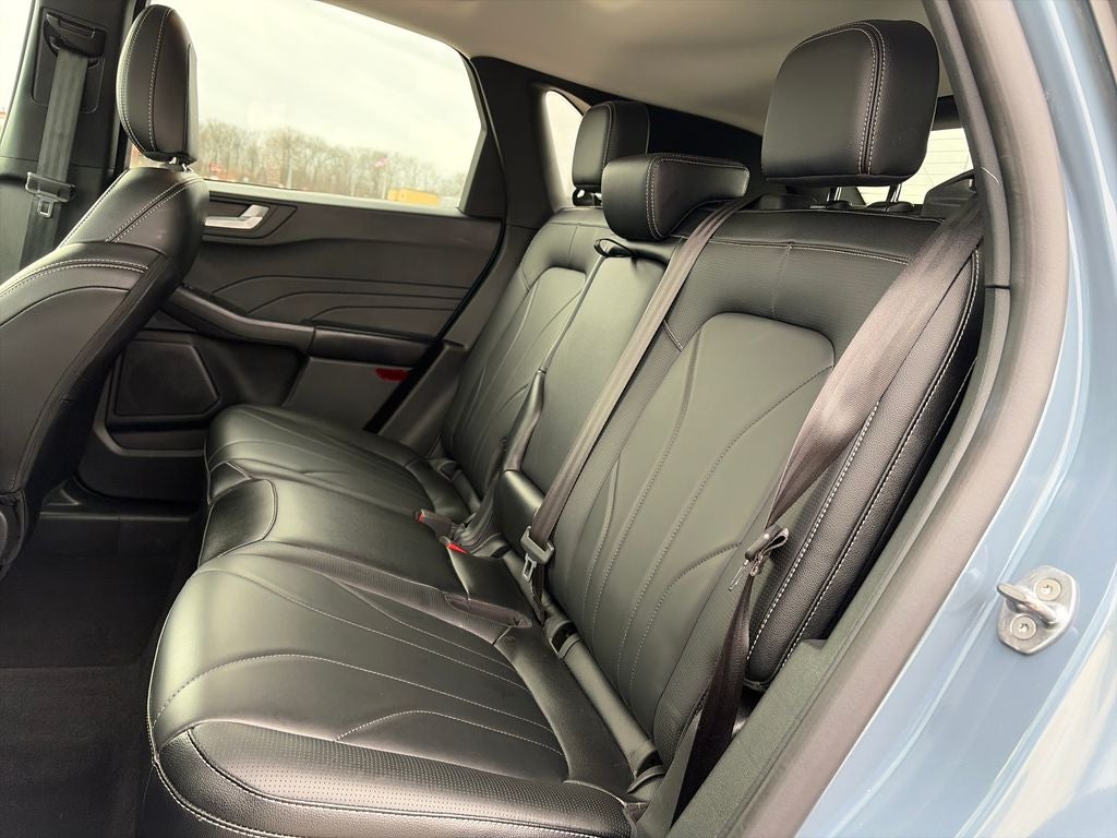 2025 Ford Escape Hybrid Platinum