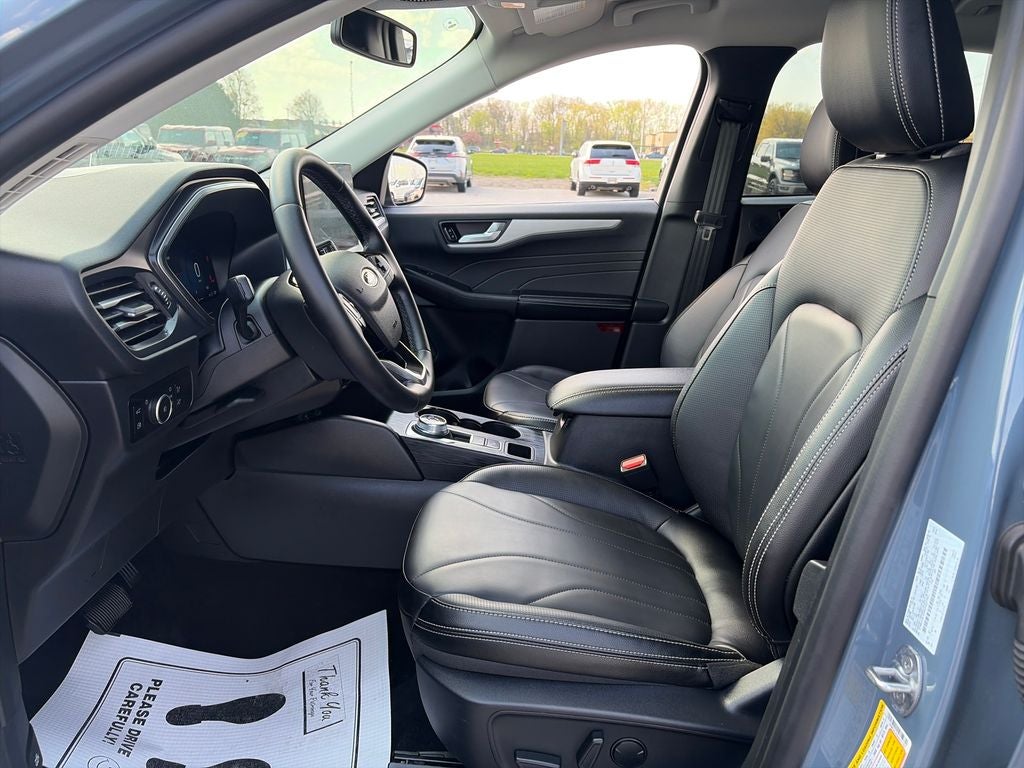 2025 Ford Escape Hybrid Platinum