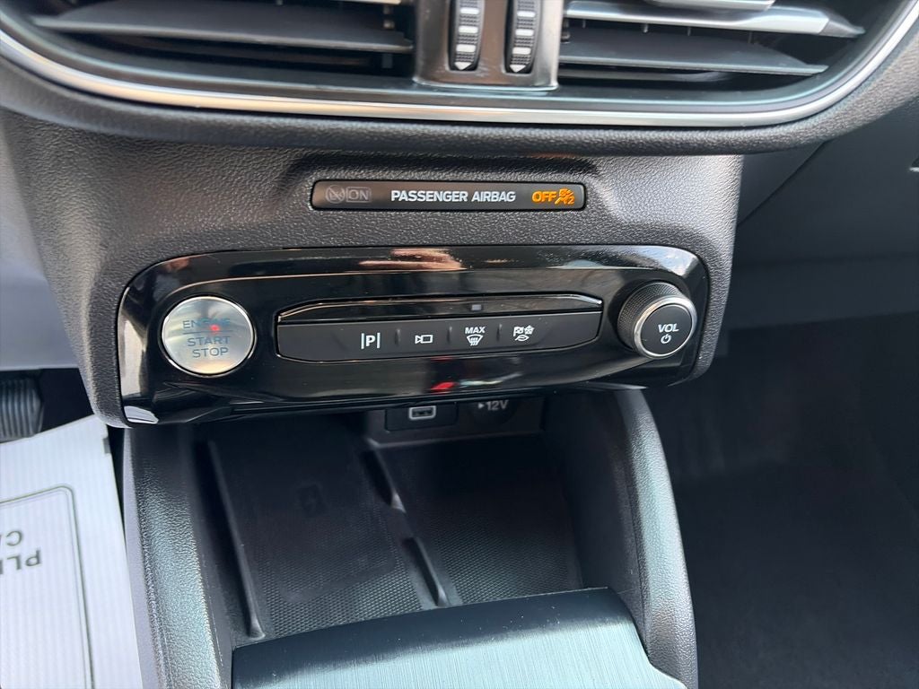 2025 Ford Escape Hybrid Platinum
