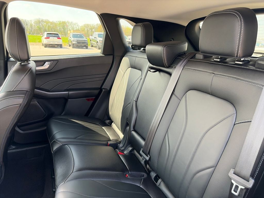 2025 Ford Escape Hybrid Platinum