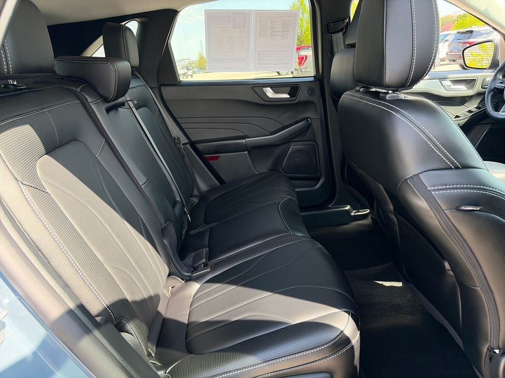 2025 Ford Escape Hybrid Platinum