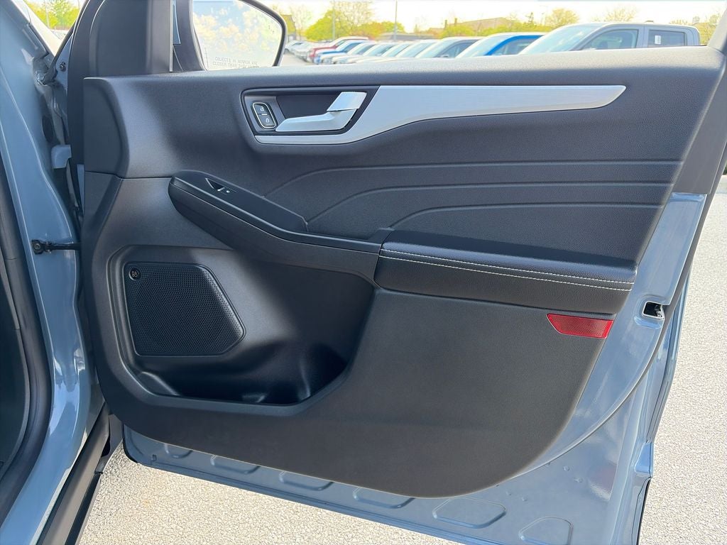 2025 Ford Escape Hybrid Platinum