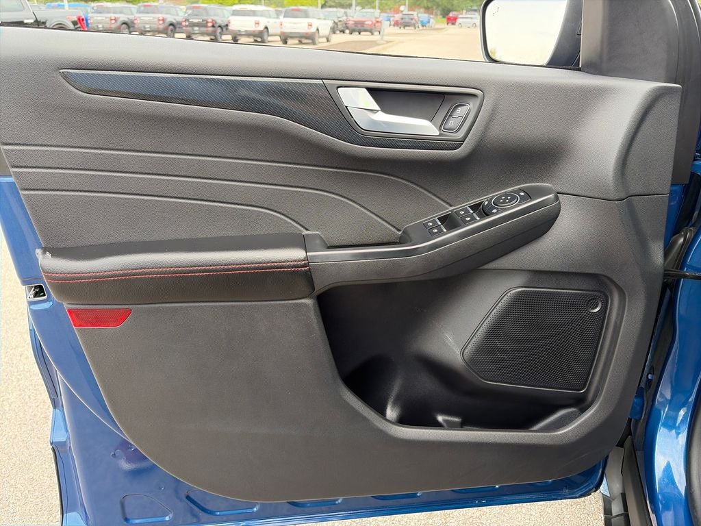 2023 Ford Escape Hybrid ST-Line