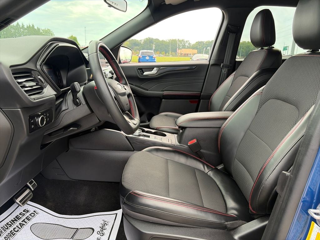 2023 Ford Escape Hybrid ST-Line