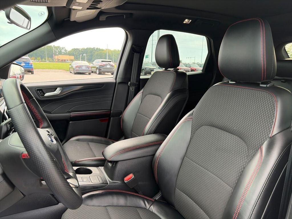 2023 Ford Escape Hybrid ST-Line