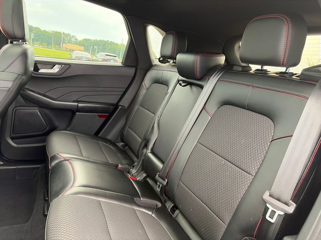 2023 Ford Escape Hybrid ST-Line