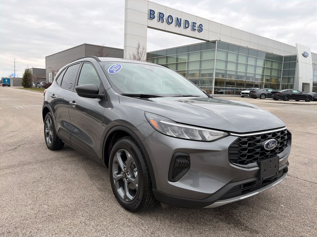 2025 Ford Escape Hybrid ST-Line