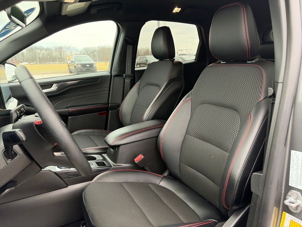 2025 Ford Escape Hybrid ST-Line