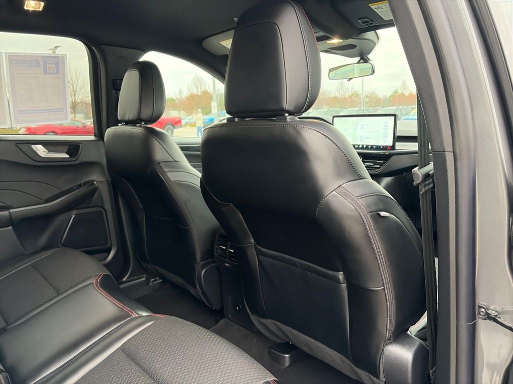 2025 Ford Escape Hybrid ST-Line