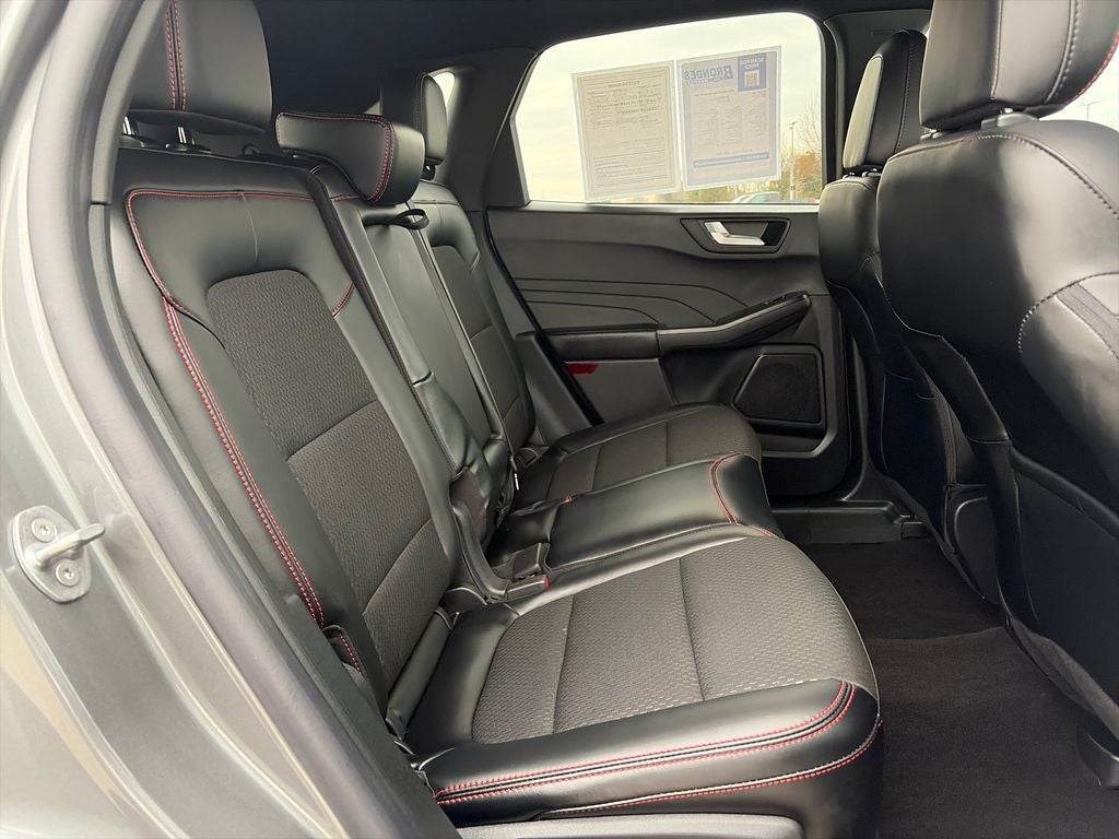 2025 Ford Escape Hybrid ST-Line