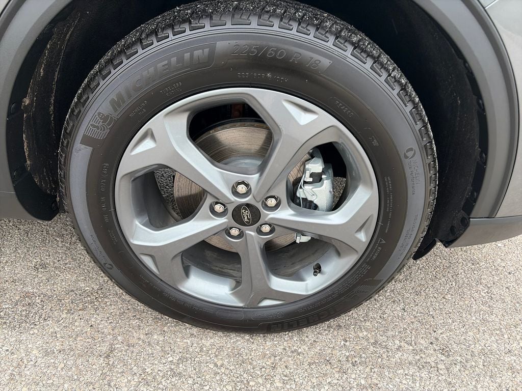 2025 Ford Escape Hybrid ST-Line