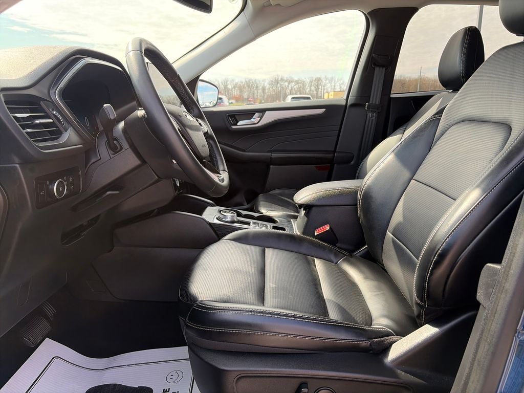 2023 Ford Escape Platinum