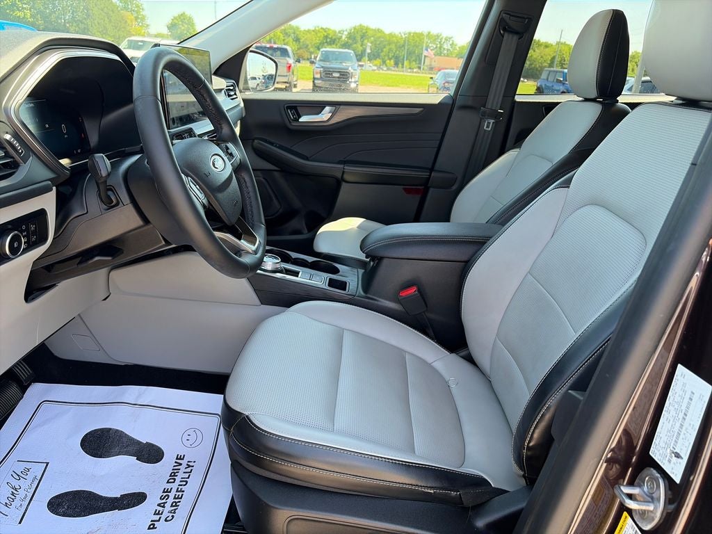 2023 Ford Escape Platinum