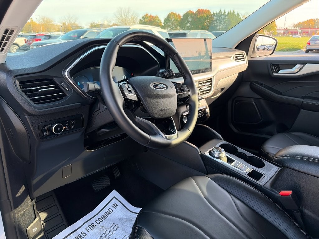 2025 Ford Escape Hybrid Platinum Premium Tech Package
