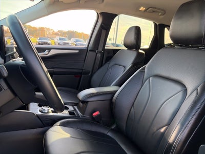 2025 Ford Escape Hybrid Platinum Premium Tech Package