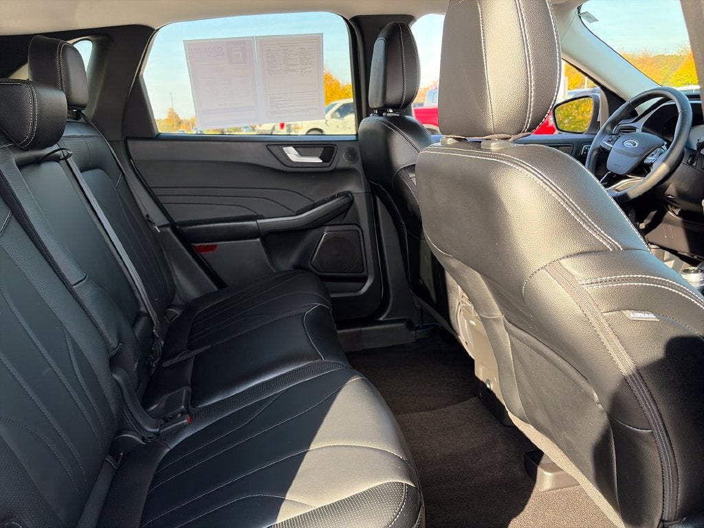 2025 Ford Escape Hybrid Platinum Premium Tech Package