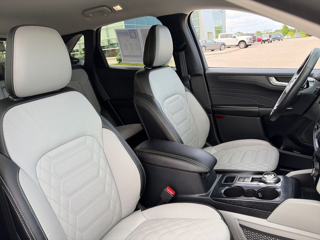 2023 Ford Escape Hybrid Platinum