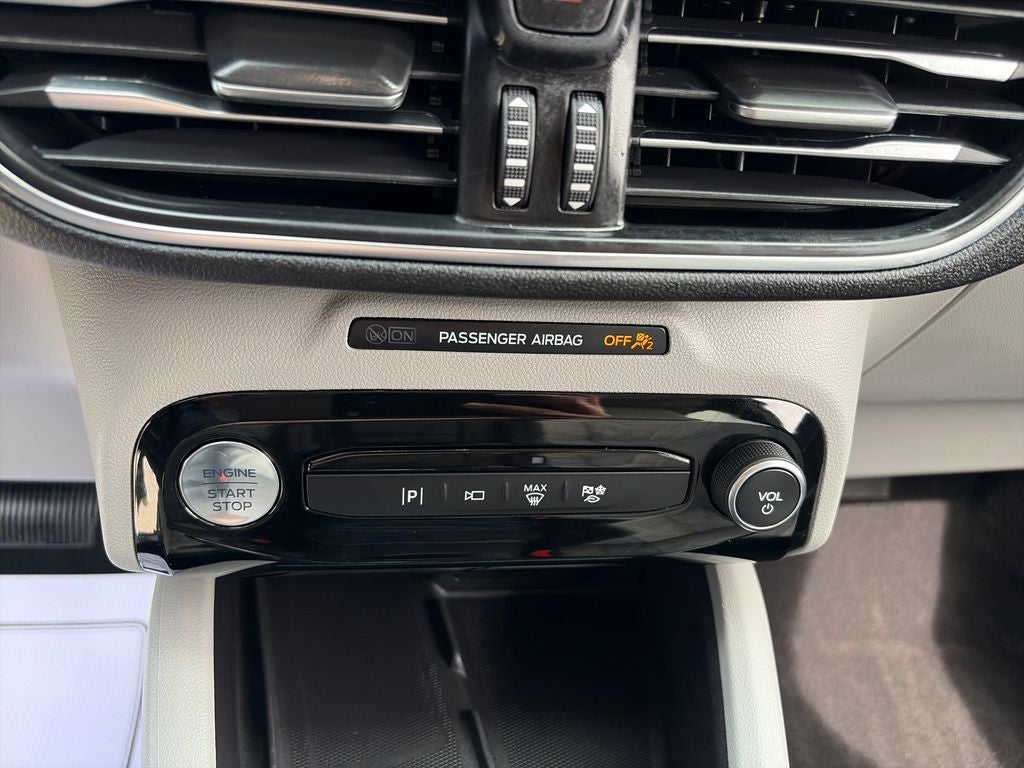 2023 Ford Escape Hybrid Platinum
