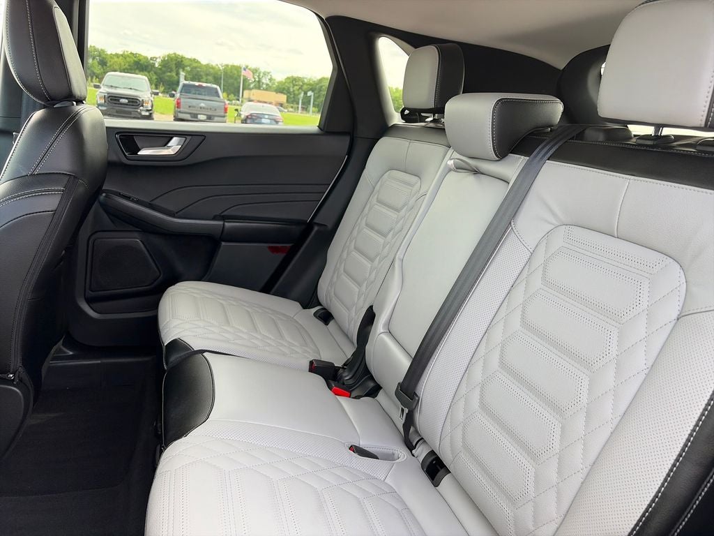 2023 Ford Escape Hybrid Platinum