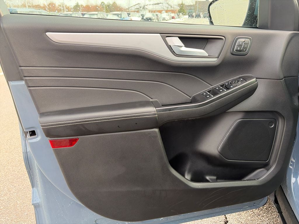 2025 Ford Escape Hybrid Platinum