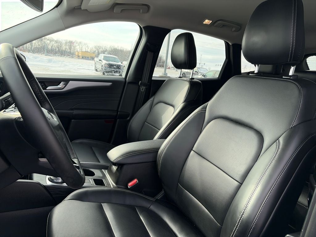 2025 Ford Escape Hybrid Platinum