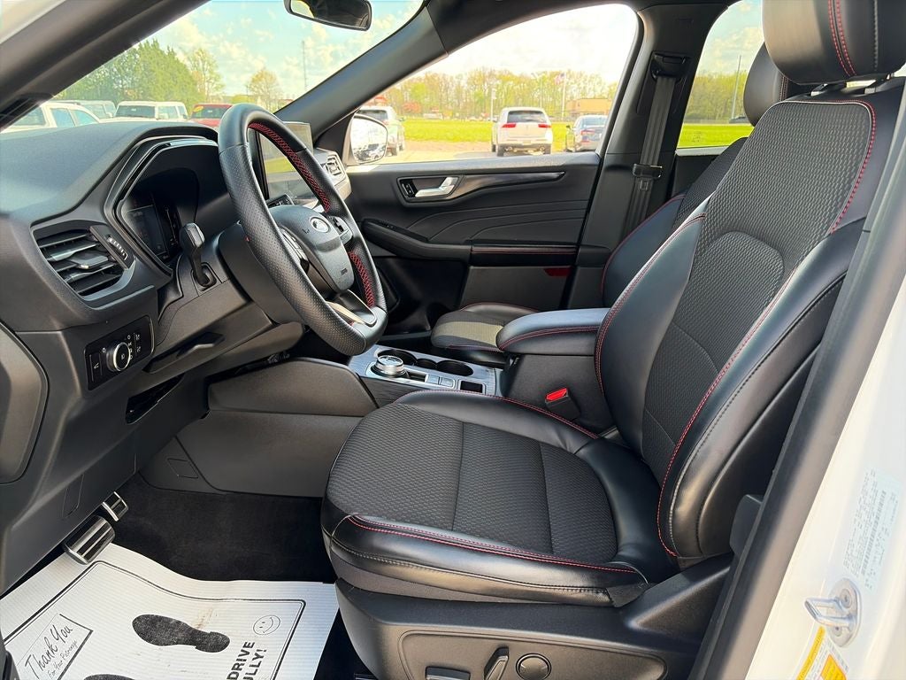 2023 Ford Escape ST-Line Select