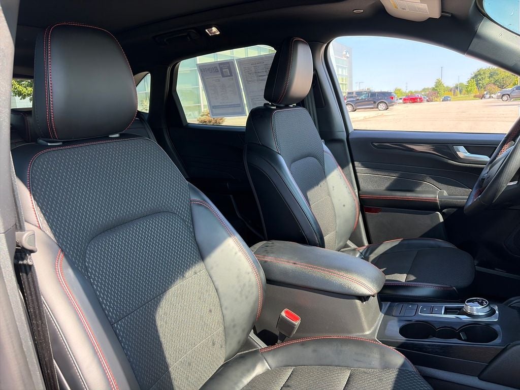 2025 Ford Escape Hybrid ST-Line Select